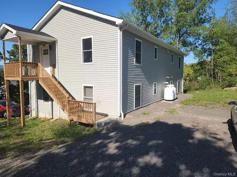25 Highland Ave, Kerhonkson, NY 12446