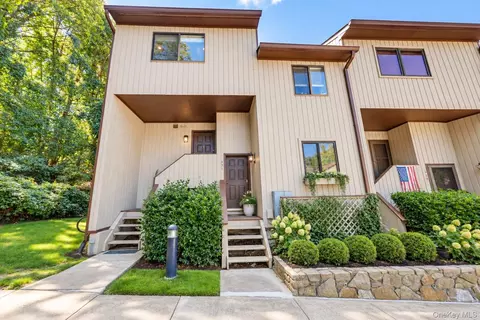 331 N Greeley Ave, New Castle, NY 10514