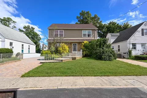 151 Nassau Blvd, West Hempstead, NY 11552