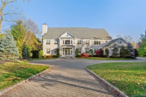 15 Knightsbridge Manor Rd, Purchase, NY 10577