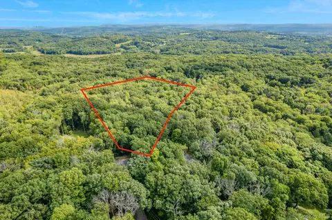 Contour Lane, Pleasant Valley, NY 12578