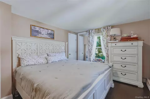 Bedroom - 280 Noxon Rd, La Grange, NY 12603 photo 2 of 4