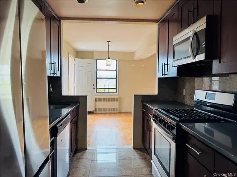 Kitchen - 138-15 Franklin Ave #629, Flushing, NY 11355 photo 1 of 2