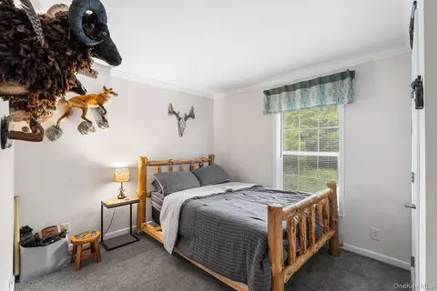 Bedroom - 735 Plattekill Ardonia Rd, Wallkill, NY 12589 photo 7 of 9
