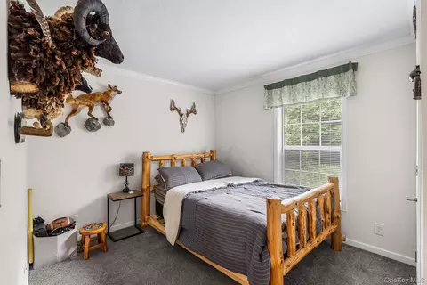 Bedroom - 735 Plattekill Ardonia Rd, Wallkill, NY 12589 photo 3 of 9