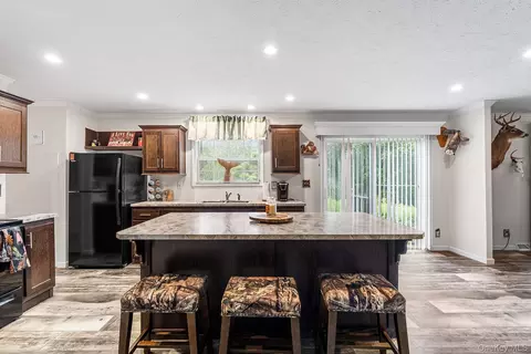 Kitchen - 735 Plattekill Ardonia Rd, Wallkill, NY 12589 photo 2 of 3
