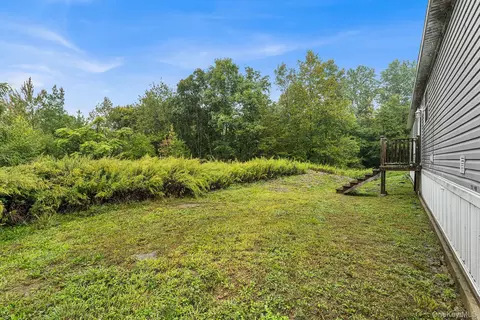 Exterior - 735 Plattekill Ardonia Rd, Wallkill, NY 12589 photo 2 of 8