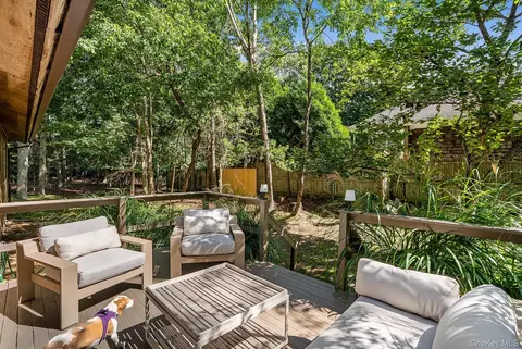 66 Sycamore Dr, East Hampton, NY 11937