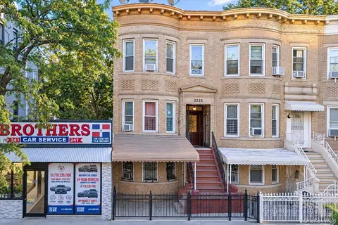 243 Crescent, New York, NY 11208