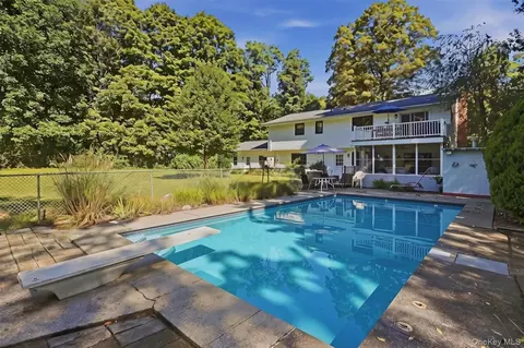 Exterior - 136 Hustis Rd, Philipstown, NY 10516 photo 2 of 5