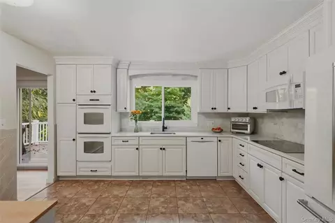 Kitchen - 136 Hustis Rd, Philipstown, NY 10516 photo 1 of 1