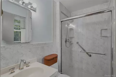Bath - 136 Hustis Rd, Philipstown, NY 10516 photo 1 of 3