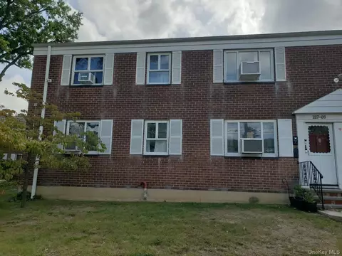 227-08 Hillside Ave #UPPER, New York, NY 11427
