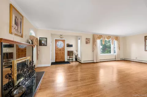 14-84 164 St, Beechhurst, NY 11357 photo 5
