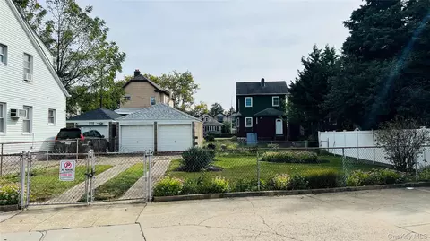 Exterior - 5949 58th Rd, New York, NY 11378 photo 5 of 7