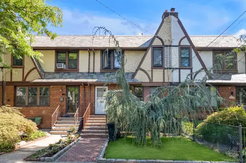 1830 Narragansett Ave, New York, NY 10461