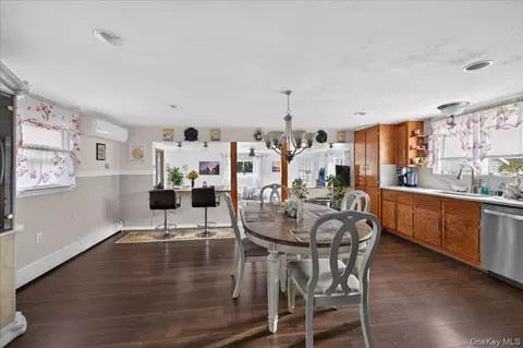Dining - 48 Silver St, Patchogue, NY 11772 photo 2 of 2