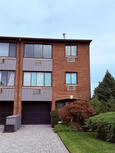 Exterior - 15419 Riverside Dr #24B, Whitestone, NY 11357 photo 2 of 2