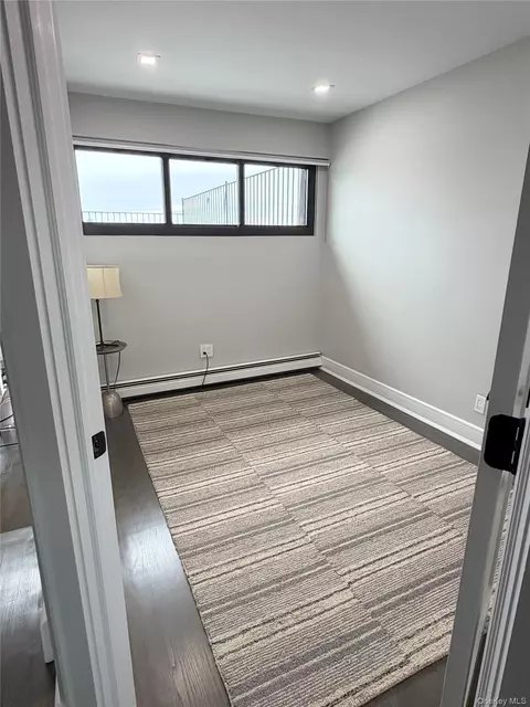 Bedroom - 15419 Riverside Dr #24B, Whitestone, NY 11357 photo 1 of 6
