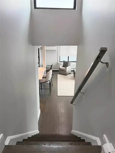 Entry Way - 15419 Riverside Dr #24B, Whitestone, NY 11357 photo 3 of 3