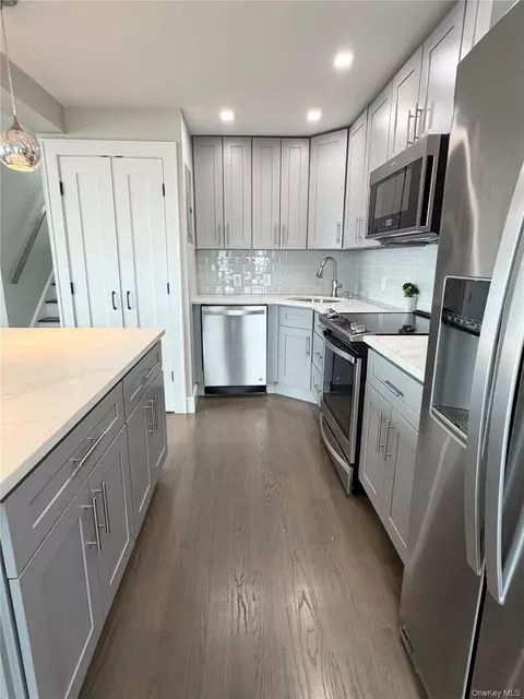 Kitchen - 15419 Riverside Dr #24B, Whitestone, NY 11357 photo 2 of 2