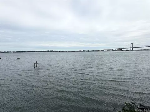 View/Area - 15419 Riverside Dr #24B, Whitestone, NY 11357 photo 6 of 8