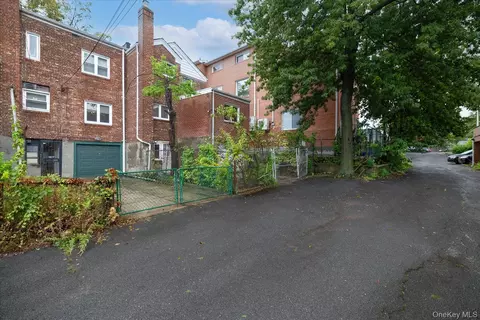 Exterior - 144-17 77th Ave, Flushing, NY 11367 photo 3 of 4