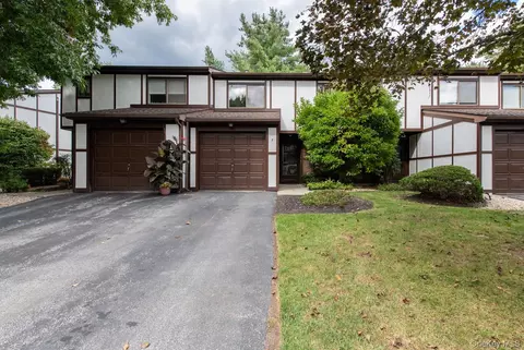 Exterior - 7 Topaz Run, Poughkeepsie, NY 12603 photo 2 of 7