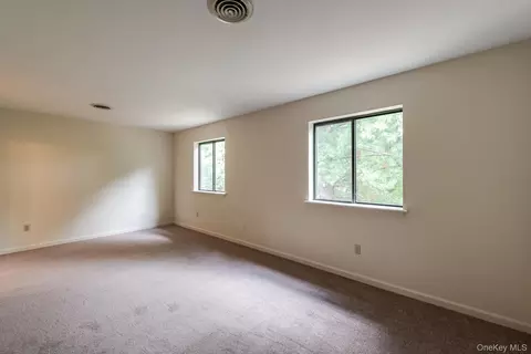Bedroom - 7 Topaz Run, Poughkeepsie, NY 12603 photo 1 of 7