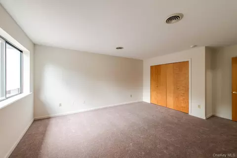 Bedroom - 7 Topaz Run, Poughkeepsie, NY 12603 photo 7 of 7