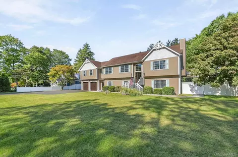 1 Hazen St, Greenwood Lake, NY 10925