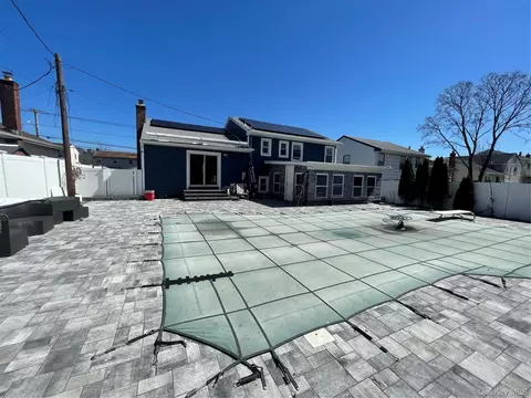 1575 Prospect Ave, East Meadow, NY 11554
