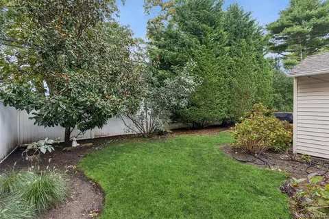 Exterior - 30 Range Dr, Merrick, NY 11566 photo 7 of 7