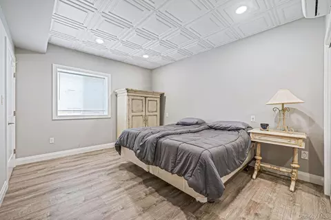Bedroom - 52102 Beech Tree Ln, Plainview, NY 11803 photo 1 of 1