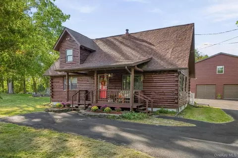 481 Dosen Rd, Wallkill, NY 10940