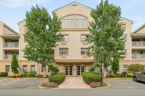49 Gair St #49, Orangetown, NY 10968