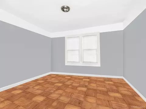 Bedroom - 1035 Elder Ave, New York, NY 10472 photo 1 of 3