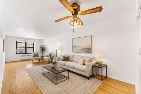 87-40 Francis Lewis Blvd #B42, New York, NY 11427