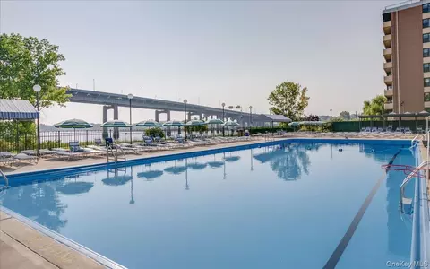 Exterior - 7-24 166th St #2D, Whitestone, NY 11357 photo 4 of 8