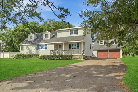 930 Tooker Ave, West Babylon, NY 11704