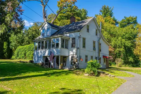 23 Powder Mill Rd, Newburgh, NY 12550