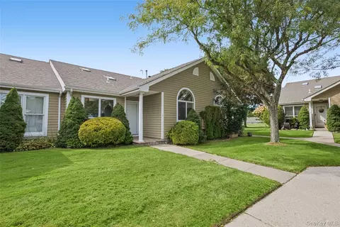 65 Eric Dr, Middle Island, NY 11953