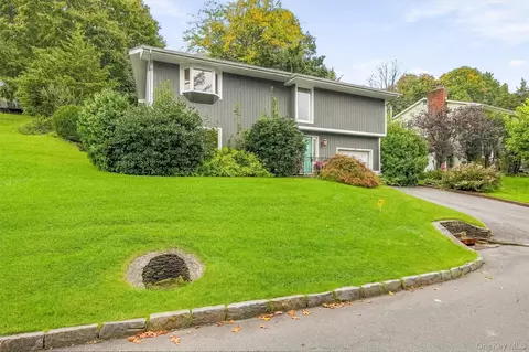 83 Edgepark Rd, Greenburgh, NY 10603