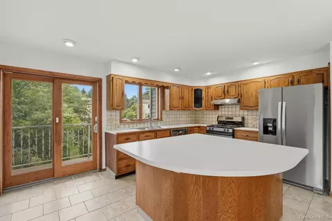 Kitchen - 38 Wall St, Mount Pleasant, NY 10595 photo 3 of 10