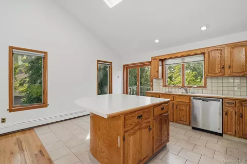 Kitchen - 38 Wall St, Mount Pleasant, NY 10595 photo 6 of 10