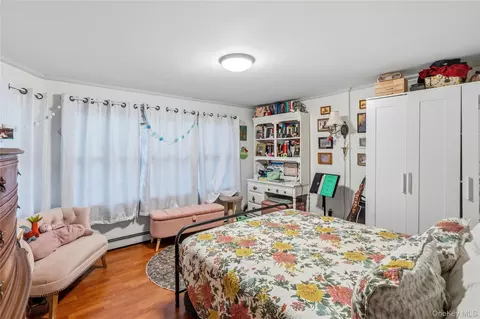 Bedroom - 92 Jennings Ave, Patchogue, NY 11772 photo 1 of 4