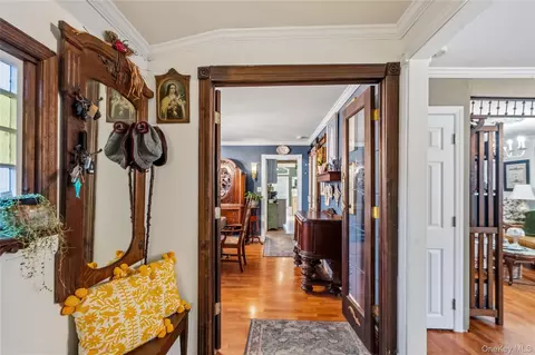 Entry Way - 92 Jennings Ave, Patchogue, NY 11772 photo 1 of 3
