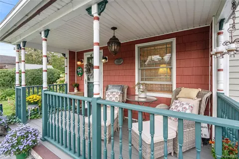 Exterior - 92 Jennings Ave, Patchogue, NY 11772 photo 2 of 7