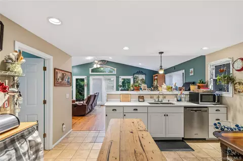 Other - 92 Jennings Ave, Patchogue, NY 11772 photo 2 of 5