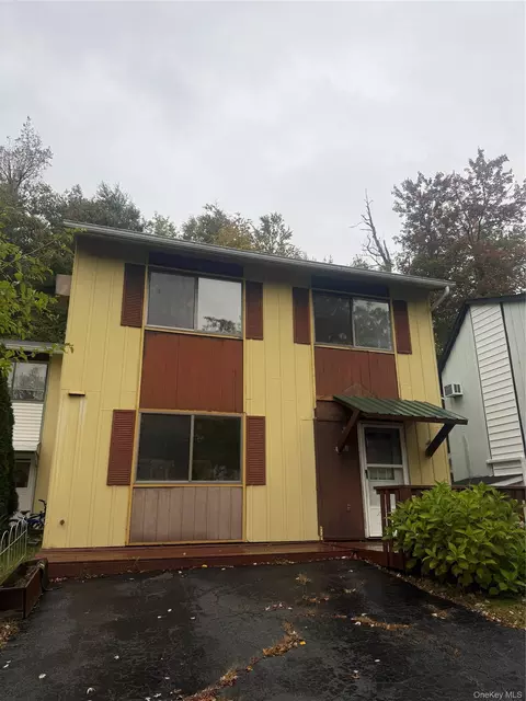 39 Robert Rd, Thompson, NY 12751